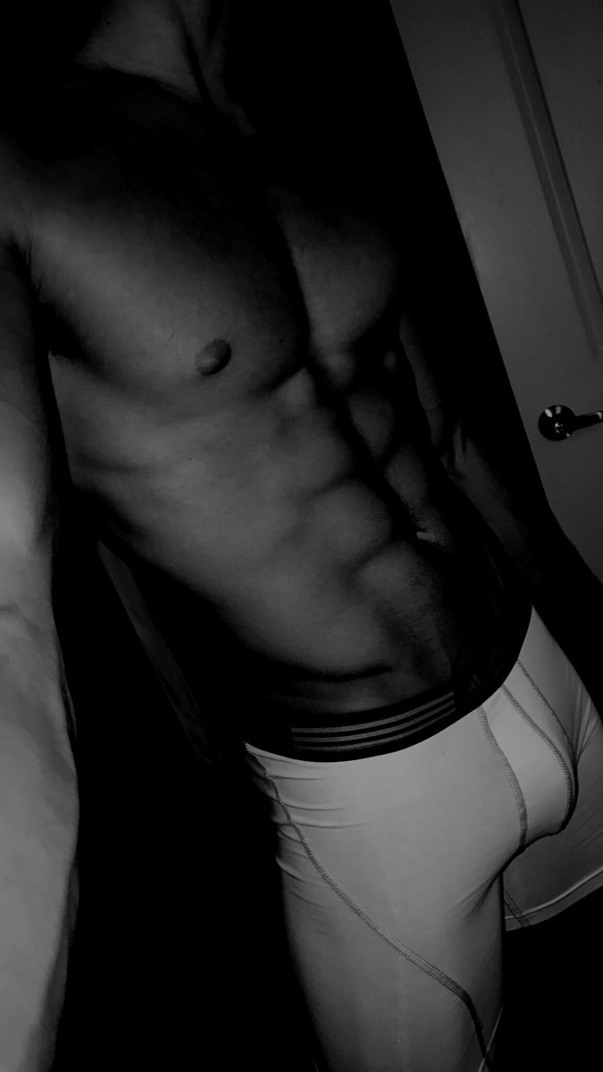 00042018.

Bésame con el atrevimiento de no saber si es lo correcto.