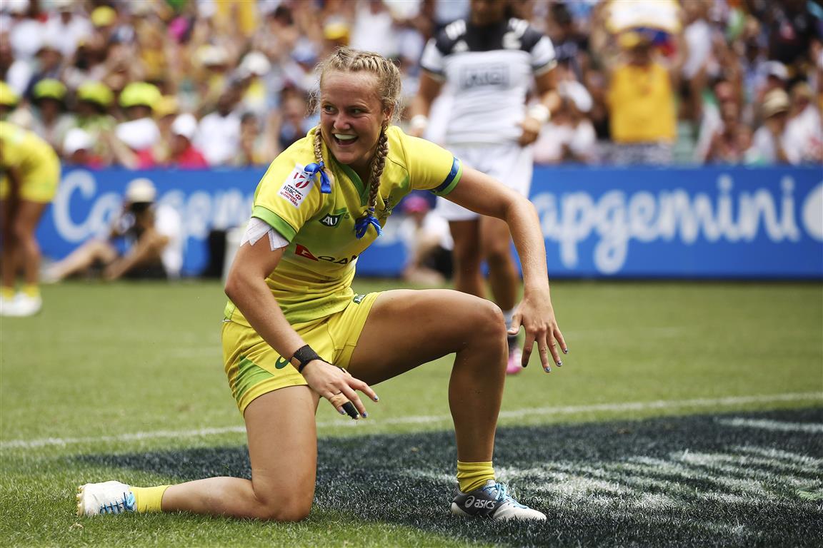 SC_Stadium's tweet photo. The Women's @Aussie7s Team arrive at #SCStadium TOMORROW! Keep your eyes peeled for them hanging about the coast across the next week and don't forget to save April 10 to come along to the Rugby 7’s Fan Engagement Session from 3-5pm 🎉🙌🤩 https://t.co/SX8vbZMqYz