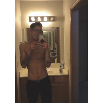 DGEdwards96's tweet photo. #NewProfilePic https://t.co/5R5235wRmS