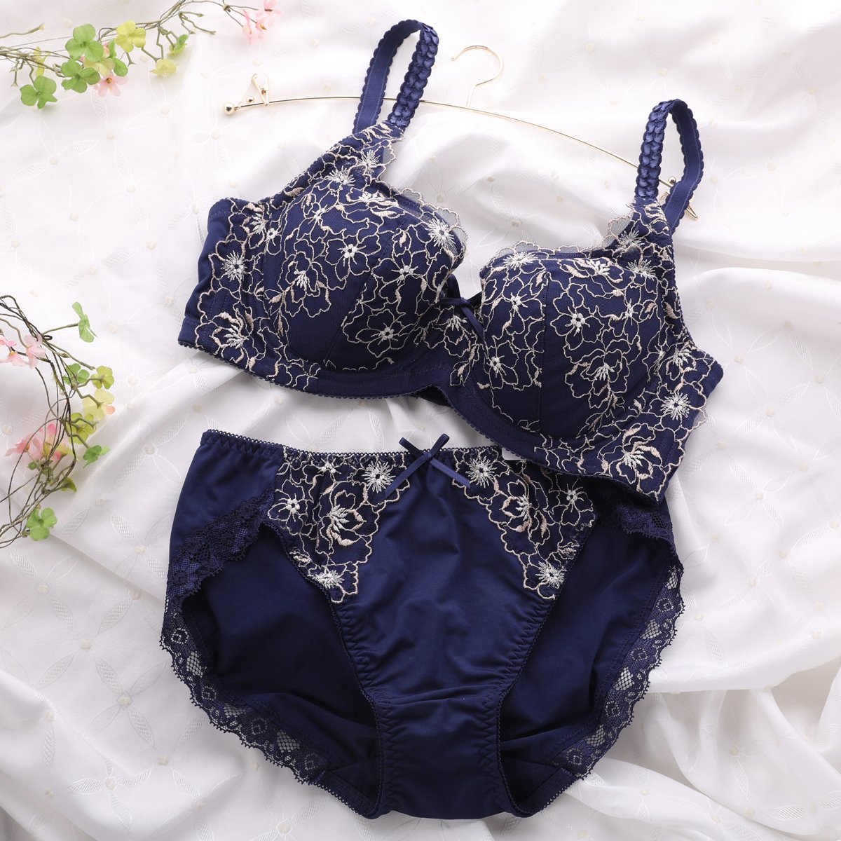 ShirohatoGlobal's tweet photo. Cute and colorful full cup collaboration with Triumph Japan
https://t.co/e5GyMriYes
#fullcupbra #brafitting #lingerie #Intimates https://t.co/BdrBYIuFQV
