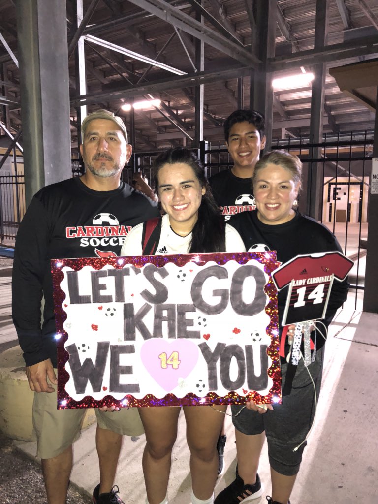 kaeladenea_'s tweet photo. ❤️the support https://t.co/STe8Tgon9h