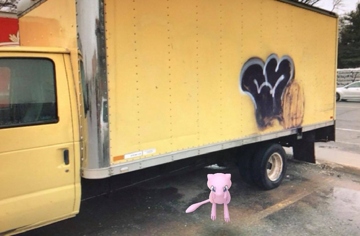 Jizz2XL's tweet photo. Caught mine today #ARmew #PokemonGO @trnrtips @PkmnMasterHolly @_ZoeTwoDots @MYSTIC7 @ReversalYouTube https://t.co/RipPEriTdZ