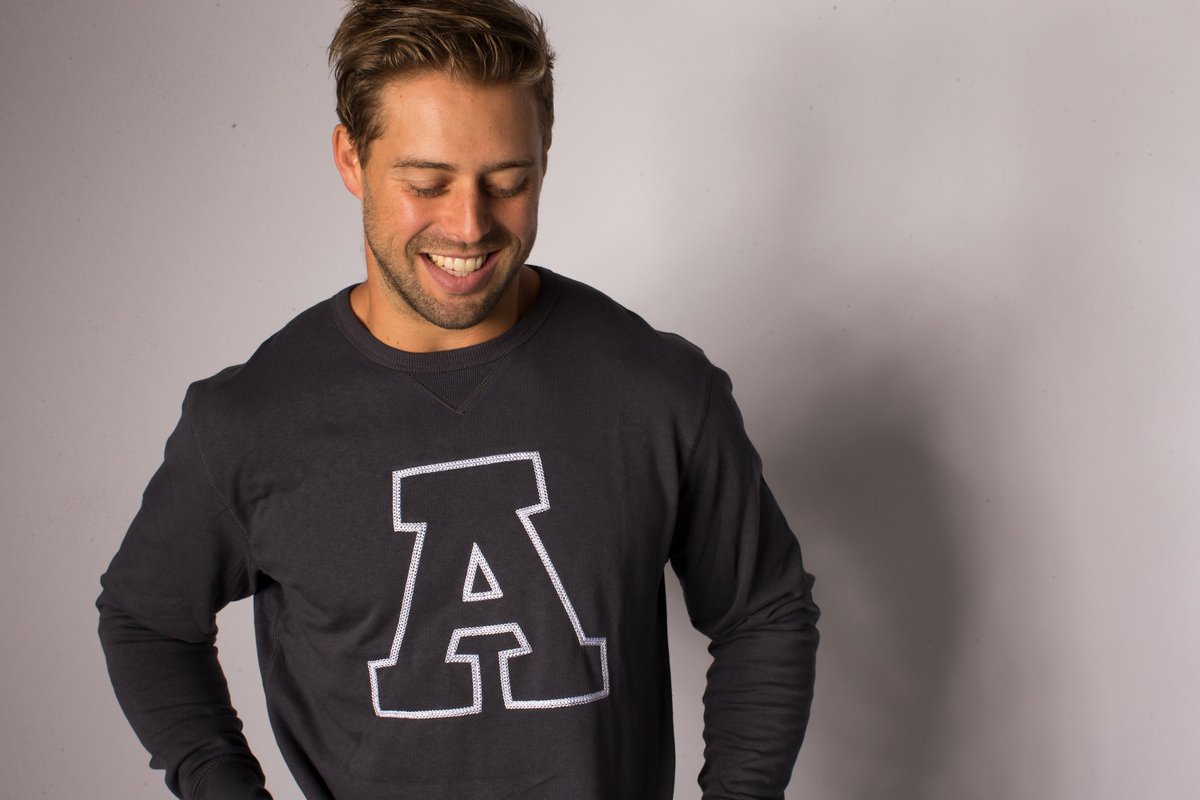 aussieBum's tweet photo. The weather is cooling down here down under... Nothing like a cozy sweater to keep warm! #aussiebum #menswear https://t.co/hvYs1Nk1Tr