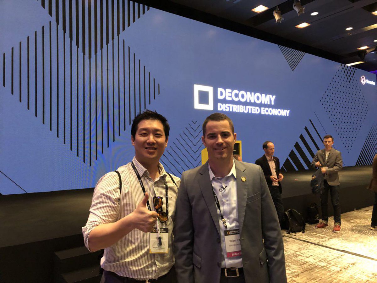 <a href="/De_Hedge/">DeHedge</a> advisor Harold Kim and <a href="/rogerkver/">Roger Ver</a>, <a href="/Bitcoin/">Bitcoin</a> founder at <a href="/Deconomy_forum/">Deconomy</a> 
Our Pre-Sale is underway - buy DHT tokens with a 25% bonus at dehedge.com !