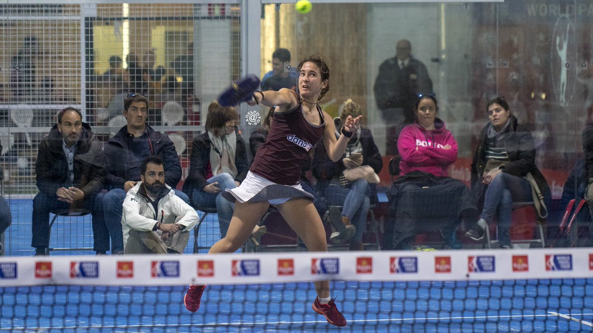 Fotogalería 📸 de Sara Ruiz durante el pasado #WPTCatalunyaMaster #PadelFemenino #Padel <a href="/SaroneRSoto/">s a r a</a>