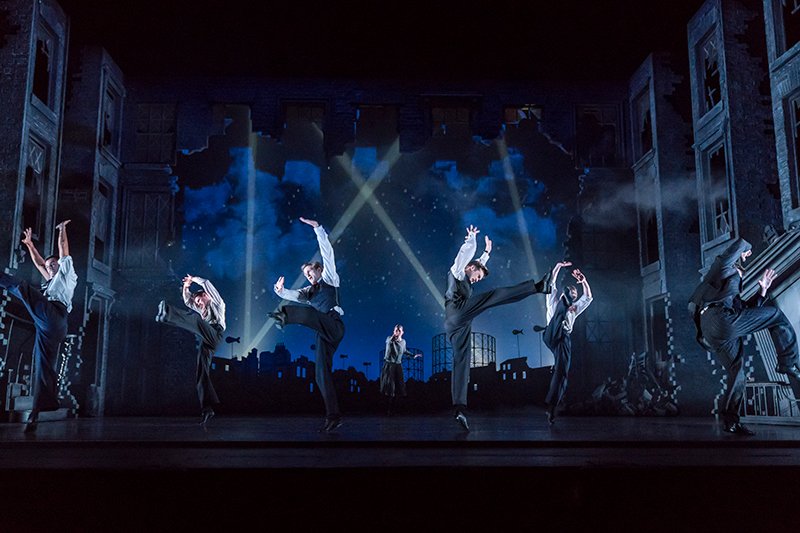 OntheSceneSoton's tweet photo. #Review @SirMattBourne timeless 'Cinderella' at the @mayflower Southampton #Cinderella
https://t.co/KXHA85C0Ov https://t.co/mlekqSeT7o