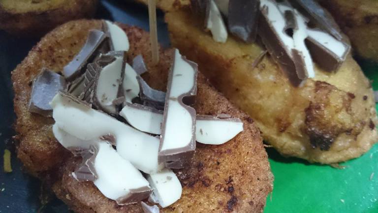 Pintxopolis's tweet photo. ¿Te atreves con una receta de semana Santa original? Ya tienes disponible en mi blog la receta de estas ricas torrijas de baileys y chocolate kinder!! https://t.co/NmPDMm2N3L  #foodblogger #torrijas #pintxopolis #foodie #pascua https://t.co/lvAFzuBPl8