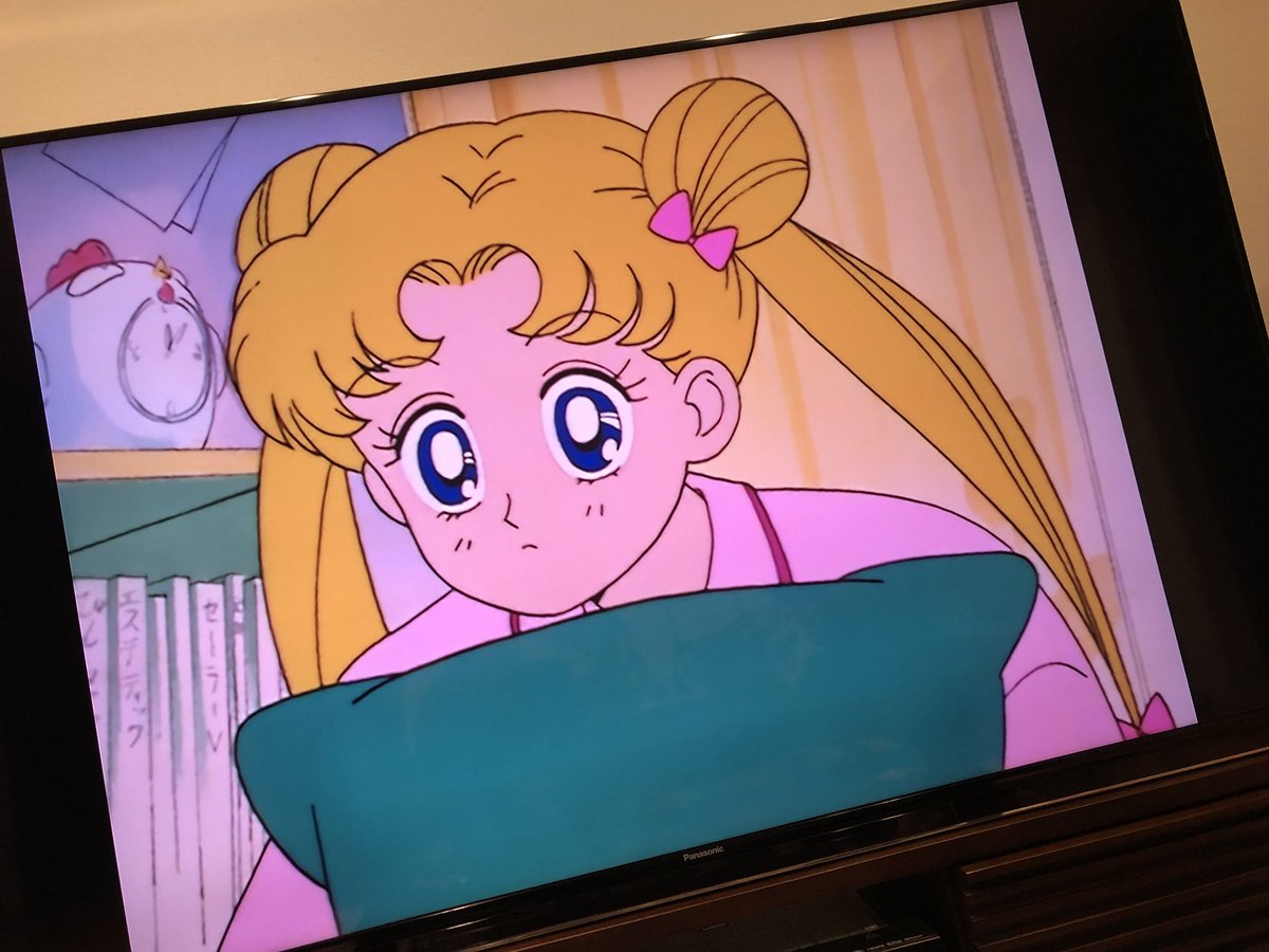 Lisa على تويتر 発売記念にセーラームーン観てる