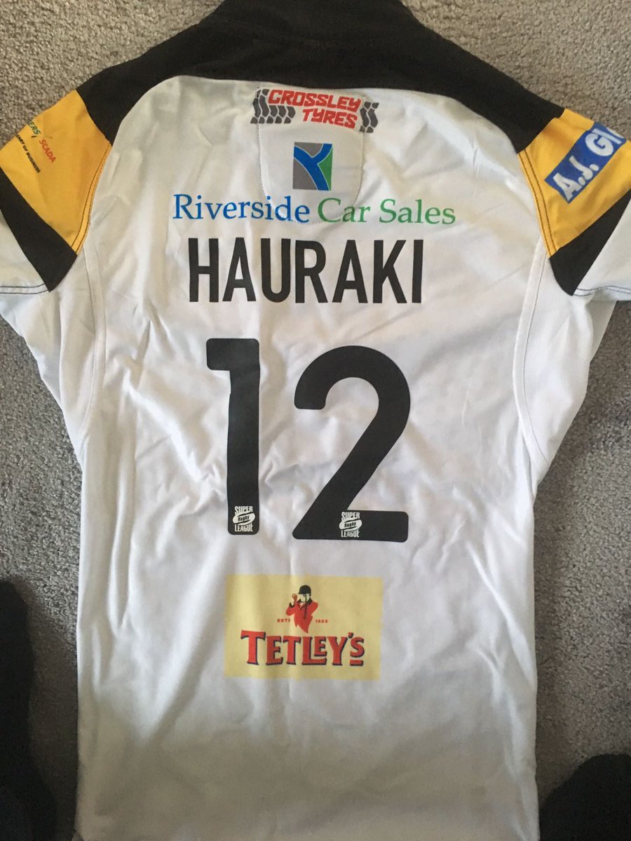 dezi_cogan's tweet photo. I'm going to auction this challenge cup top off all money going to Jeff Hughes family let get bidding R.I.P BIG RED https://t.co/pRBFWGIUVN