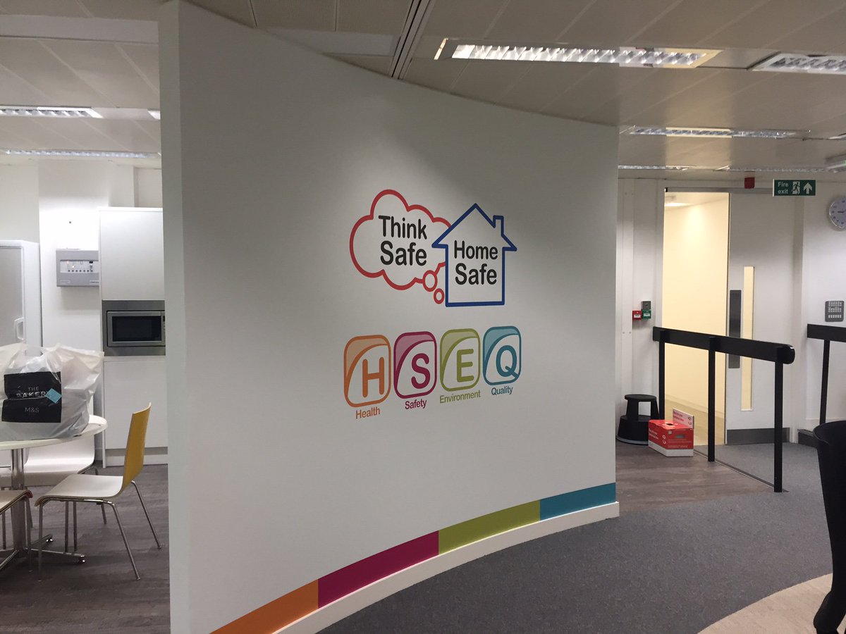Square1_UK's tweet image. Another office refurb, this time for @ringwayjacobs and it looks great! 

Does your office need a spruce up? Get in Touch!

📞 01934 421404
📧 sales@eurosignsgb.co.uk

#Graphics #DigitalPrint #BespokeSignage