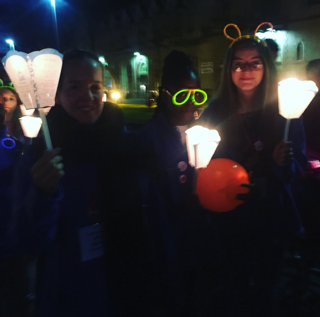 Hcpt177's tweet photo. Torchlight Procession https://t.co/3VpzxnDrkx