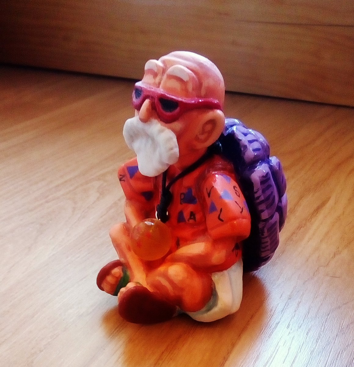 Georgeinator_94's tweet photo. #ASuperThankYou @MasakoX Probably one of my favorite moments from Super was Master Roshi's final Kame Hame Ha! It would have been really heartbreaking if he would have died but I am glad he didn't! Another hand-made figure inspired by DBS. https://t.co/DosQmB4xHz