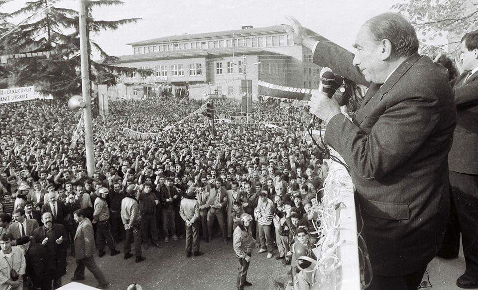 ResulCelik233's tweet photo. "İdeallerden yoksun, Törelerden bihaber,  İslam'dan nasibini almamış bir kişinin: Memleketine yararlı olması mümkün değildir. "
#Başbuğ #AlparslanTürkeş https://t.co/IaxcFkllti