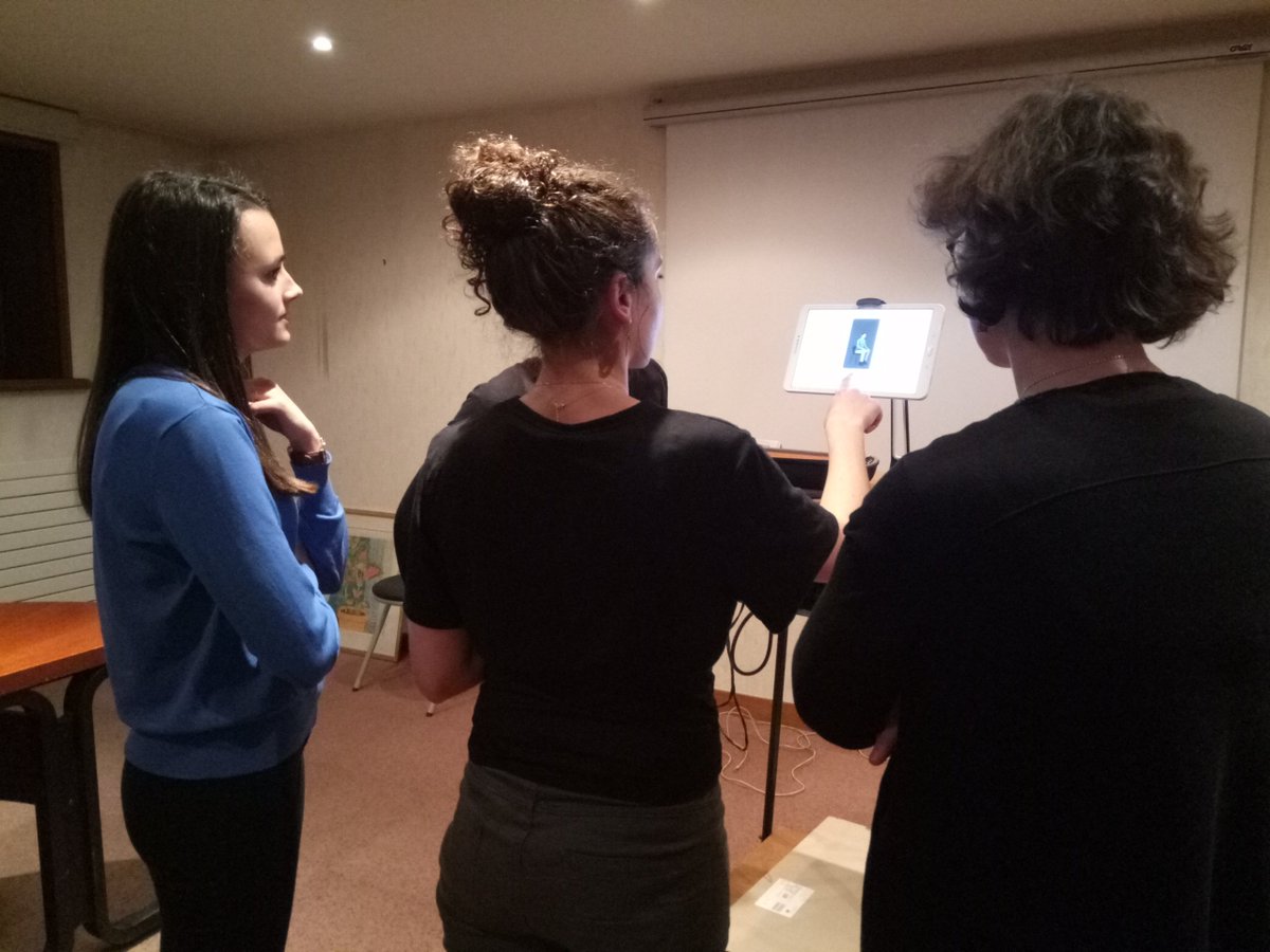 HelierPole's tweet photo. Lancement de l'étude TELEPARK au @HelierPole avec les kinés libéraux d'Ille et Vilaine. L’objectif ? Évaluer l’appropriation d'un serious game d’entraînement au mouvement en cabinet, pour des patients parkinsoniens.
#LivingLabISAR #rennes #Parkinson #telepark https://t.co/2M1akbJWlX