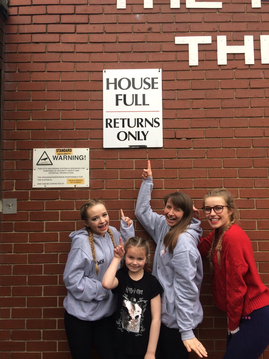 DanceStarsBlyth's tweet photo. #openingnight
@Phoenixblyth
#HouseFull
#soexcited
#DanceStars
@BTDAdance
#Northumberland
#NorthEast
#Dance
#EatSleepDanceRepeat https://t.co/TFsxyzOLgt