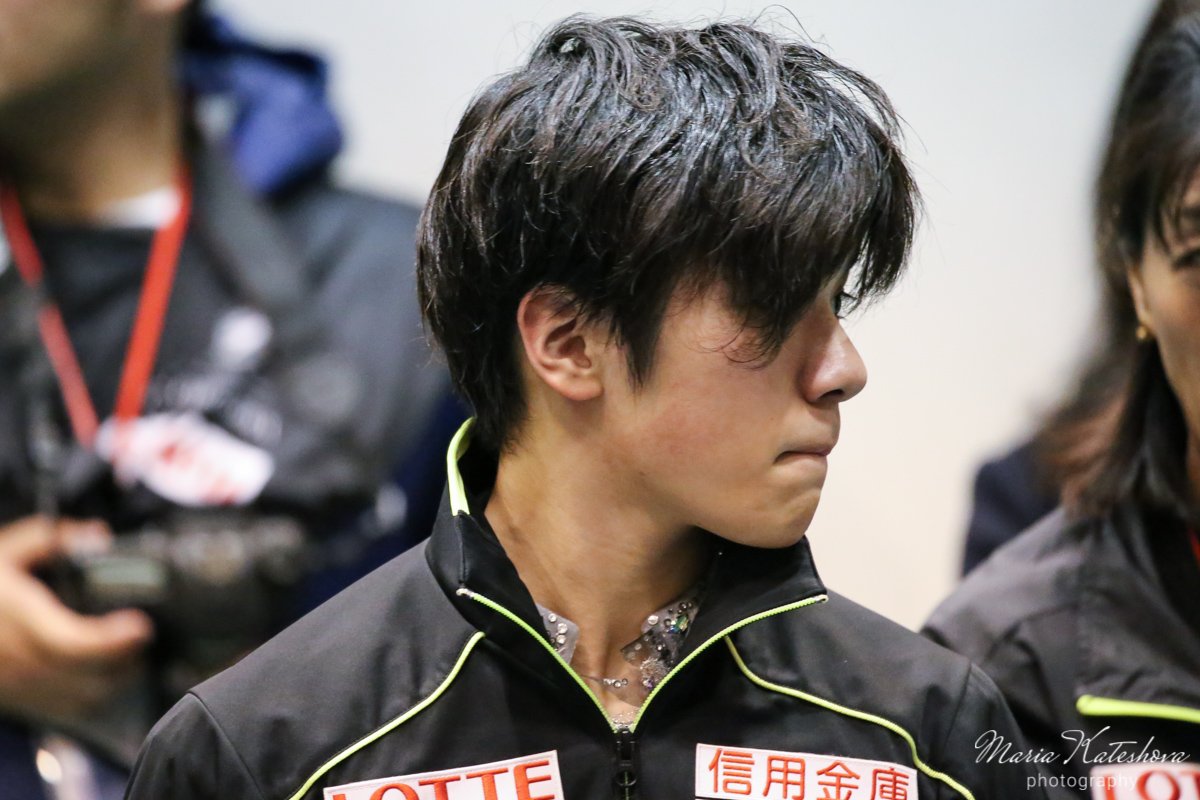 mariapixx's tweet photo. Shoma Uno at 2017-18 Grand Prix Final press conference [pt 2]
#宇野昌磨 #ShomaUno #UnoShoma #GPF17 https://t.co/tApaTjw84Y