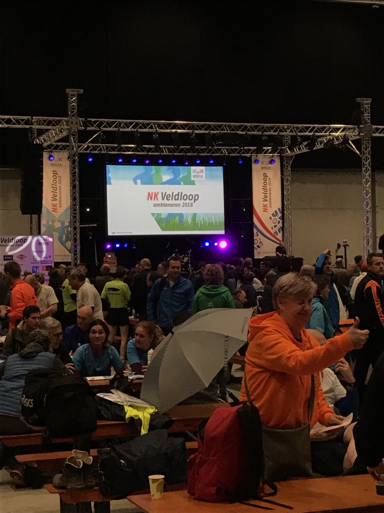 NK Veldloop voor ambtenaren in Breda met ruim 3000 uber fitte ambtenaren en ik