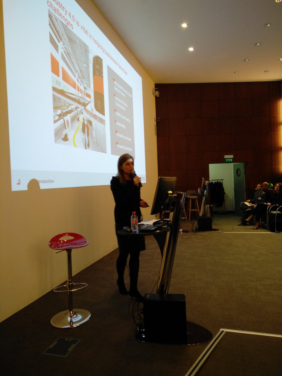 LectraFashion tweet media