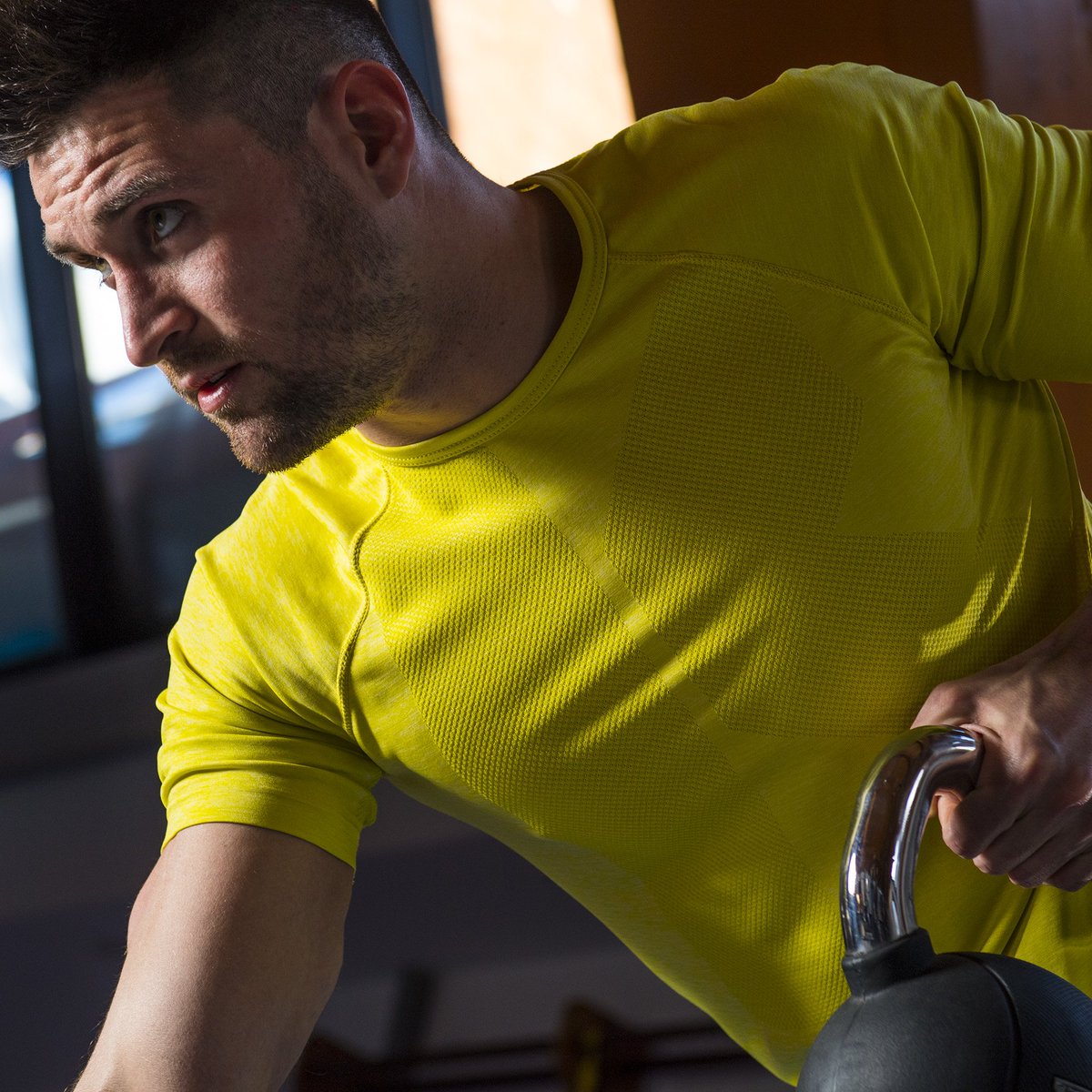 Piscina o palestra? Qualsiasi sia la tua scelta, ascolta il tuo corpo e concediti il lusso di non pensare ad altro.