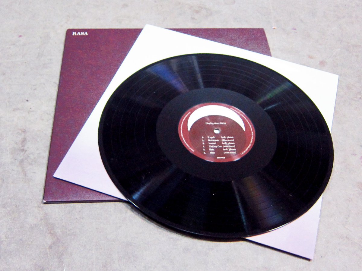 Have a look at this beautiful vinyl. "Rasa" by August Rosenbaum is out April 13, 2018, but you can pre-order this piece of art right now 💜
Read more: tambourhinoceros.net/news/pre-order…
Vinyl: smarturl.it/TAMB182LP
Download: smarturl.it/TAMB182DA
#AugustRosenbaum #Rasa #Tambourhinoceros