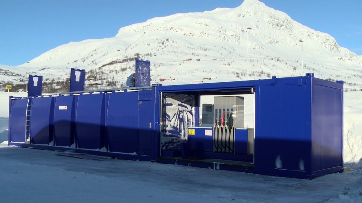 altmarkweb's tweet photo. Kurz-#Dokumentation über die Lieferung und Montage eines oberirdischen Tankcontainers der Firma #Krampitz Tanksystem GmbH in #Norwegen. Erstellt von #Taurifil Berlin  https://t.co/zXKTRFM9nd https://t.co/TuP9eHtpyA