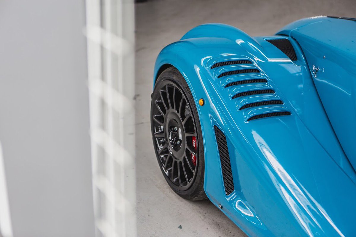 morganmotor's tweet photo. Just a few weeks after we unveiled the Aero GT at #GIMS18, we are delighted to reveal that the first car has been finished. Destined for @Revolutions_Uk, this first example is finished in Miami Blue and features black interior trim and carbon fibre hard top #AeroGT #InsideMorgan https://t.co/aDEw5ZrJog