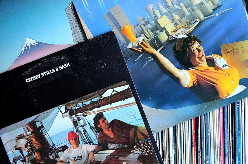 Rabalac10's tweet photo. Classic Album Art via @adhipster @ClassicAlbumArt https://t.co/9DU2DvEvgU https://t.co/e1S21uvi92