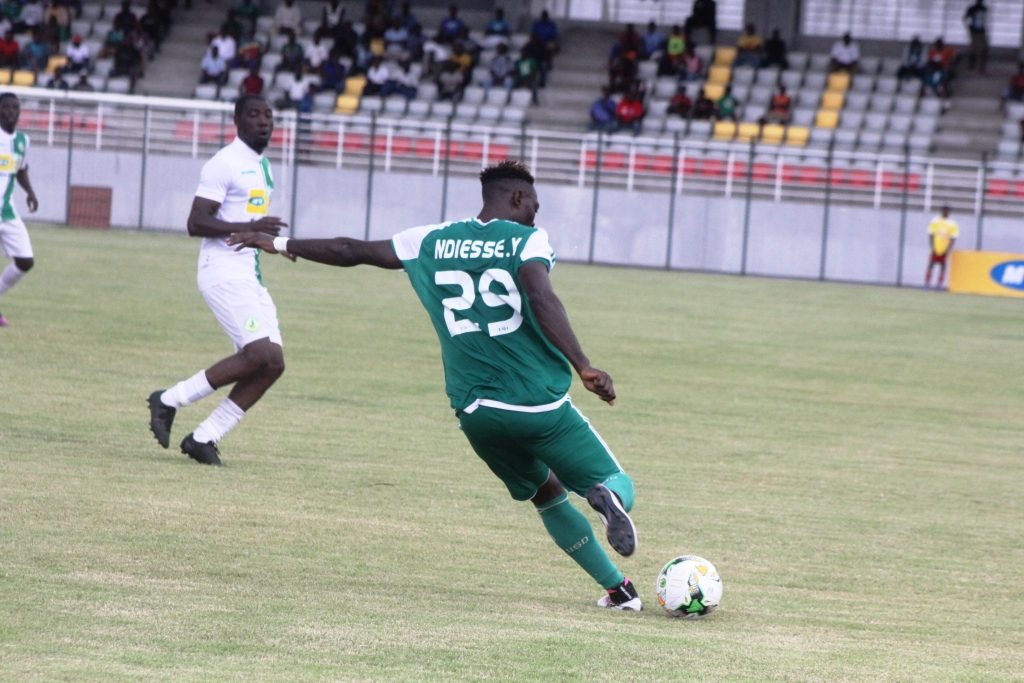 Un nouvel article (MTN Elite One 12eJ-UMS-USD: NE RIEN LÂCHER) a été publié sur le site de l'Union Sportive de Douala - zonefoot.net/unionsportive/…
