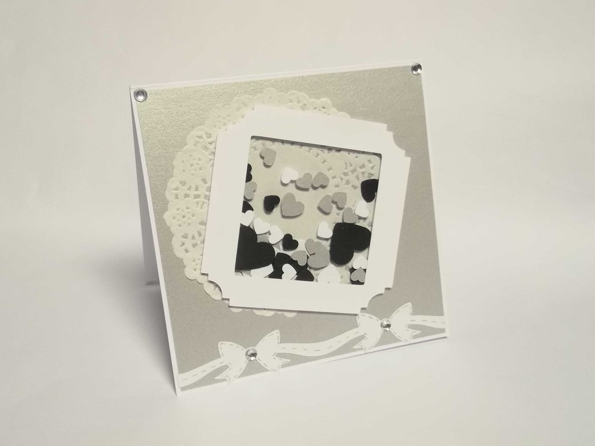 Alex_Arcangeli's tweet photo. #wedding #shacker #greeting #card with lots of #paper #hearts #cardmaking #handmadecard #cardsforsale #paperart https://t.co/wx0bQClKZq