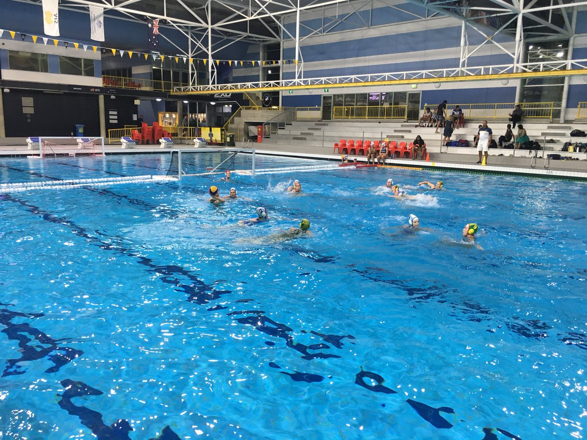 #scwpl18 - round 6 SCWPL games underway at the AIS in Canberra - Canberra Dolphins playing Hobart Hammerheads in the opening women’s game @waterpoloact