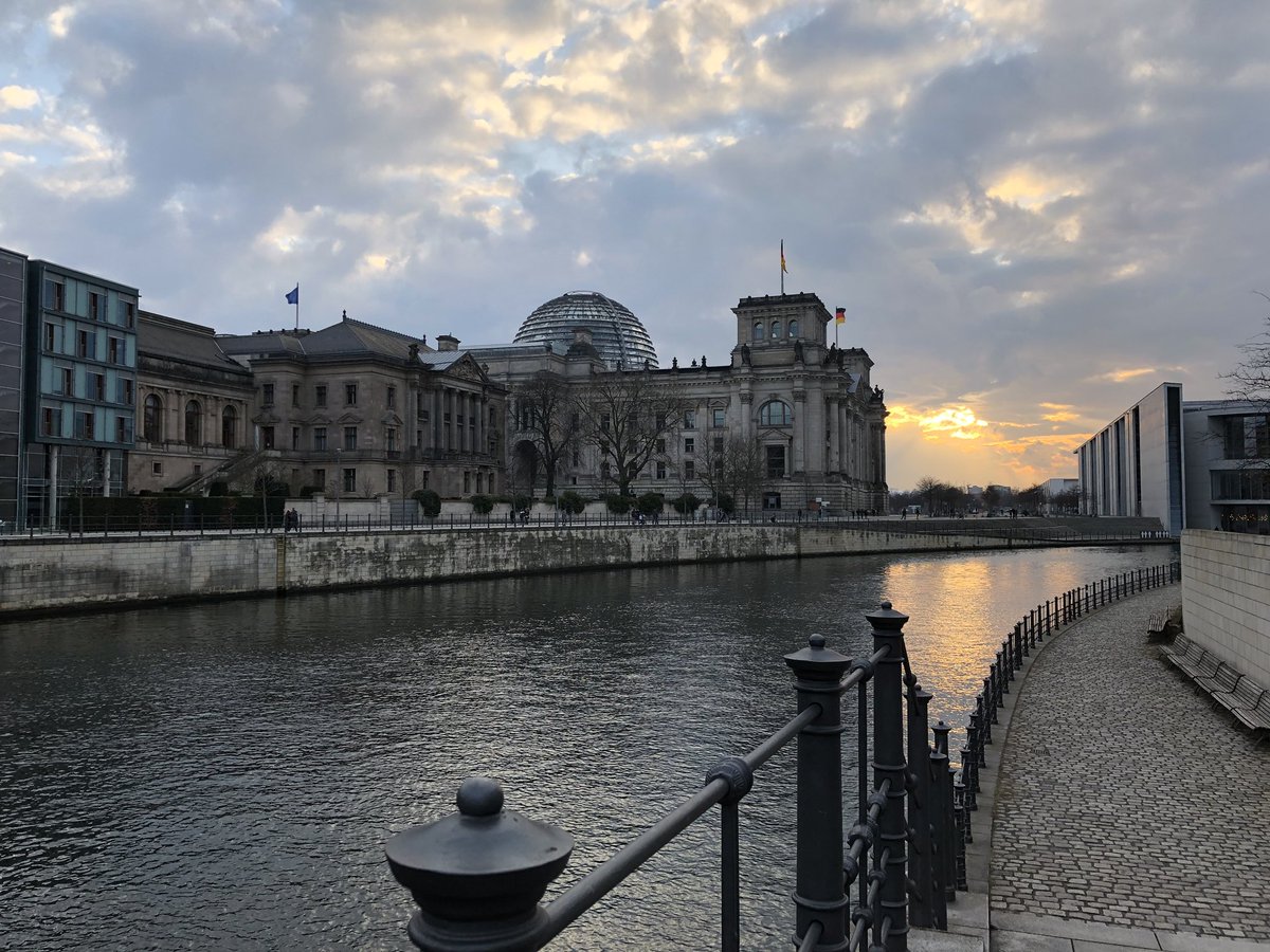missFerrerW's tweet photo. ❤️My neighborhood #berlin @BrandenburgFest @HiBTag @visitberlin @I_love_Berlin @berlinale @BerlinTourism #Mitte #wilhelmstr https://t.co/OEdPKnDWfr