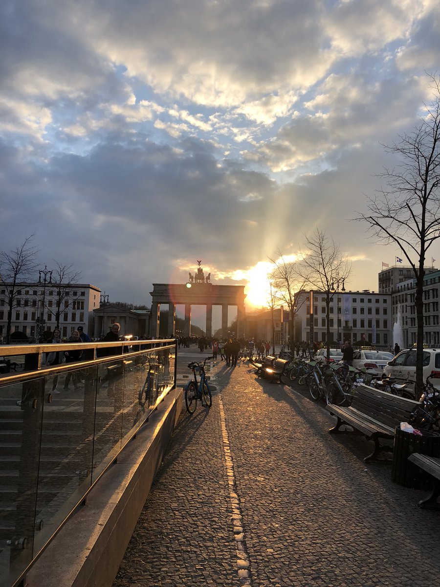 missFerrerW's tweet photo. ❤️My neighborhood #berlin @BrandenburgFest @HiBTag @visitberlin @I_love_Berlin @berlinale @BerlinTourism #Mitte #wilhelmstr https://t.co/OEdPKnDWfr
