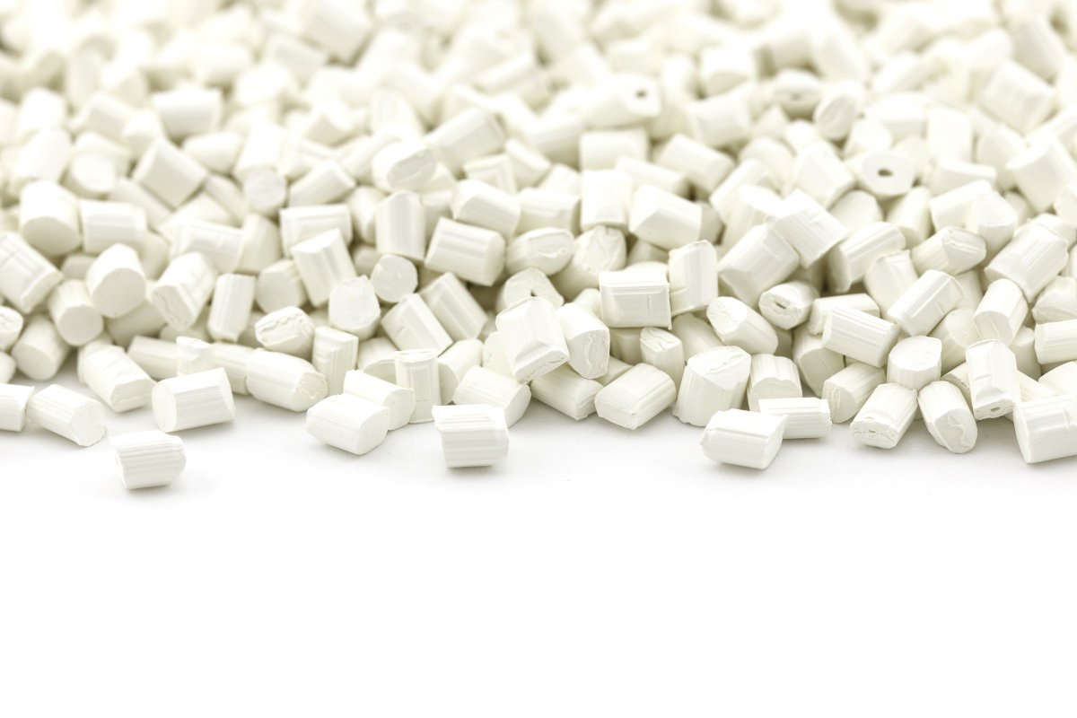 Silvergate_UK's tweet photo. Silvergate Plastics engineer new generation of white masterbatch to deal with the increasing price of titanium dioxide: https://t.co/wVkbbIW70j #silvergateplastics #whitemasterbatch https://t.co/MbTVCq2QHa