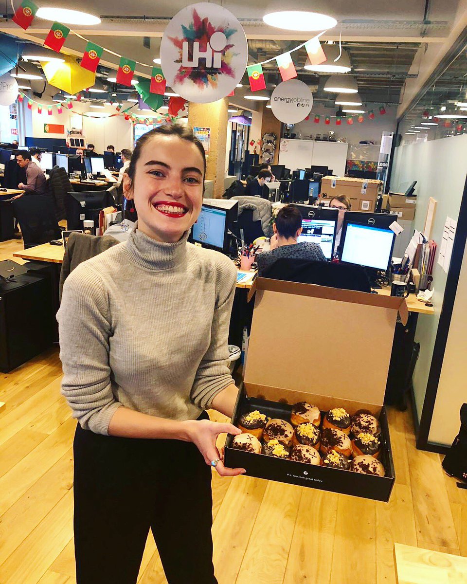 LHiGroup_'s tweet photo. Welcoming @mademoisellaime to the LHi team. She joins us from @LawHarvey coming across to the Internal Recruitment team for our Paris office! A warm welcome to Ops with a heap of doughnuts from @CrosstownDough sent by our Head of People out in NYC, @AnneMarieButts1! 🍩😍 https://t.co/jdp1AUr61A