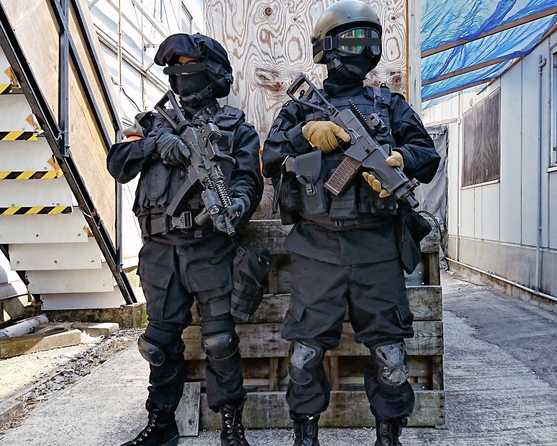 ロシア装備　SOBR放出　CARINTHIA 防寒オーバーオール HiRO@EULEN露SOBR on X: 
