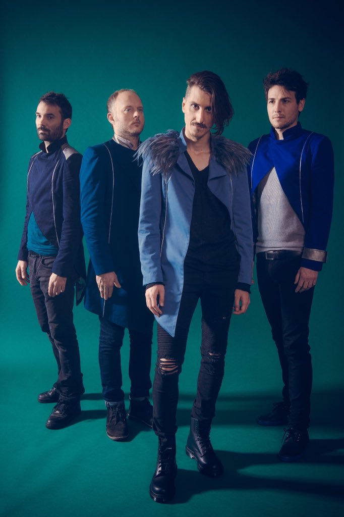 Ready for the launch of our new album ?