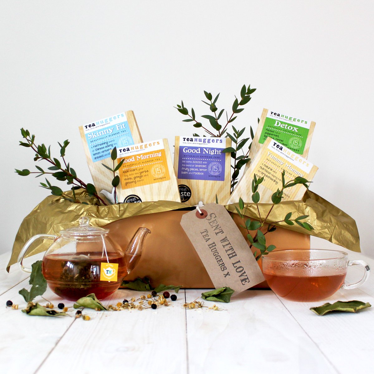 Check out this lovely profile in <a href="/freefromfairy/">Vicki Montague</a> on #teahuggers freefromfairy.com/2018/04/introd…
There's also a cheeky chance to win the gift box below 🎉🎉🎉