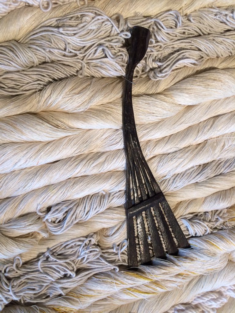The wonders of #sheilahicks @CentrePompidou #Paris #weaving #wrapping #darning #layering #textiles