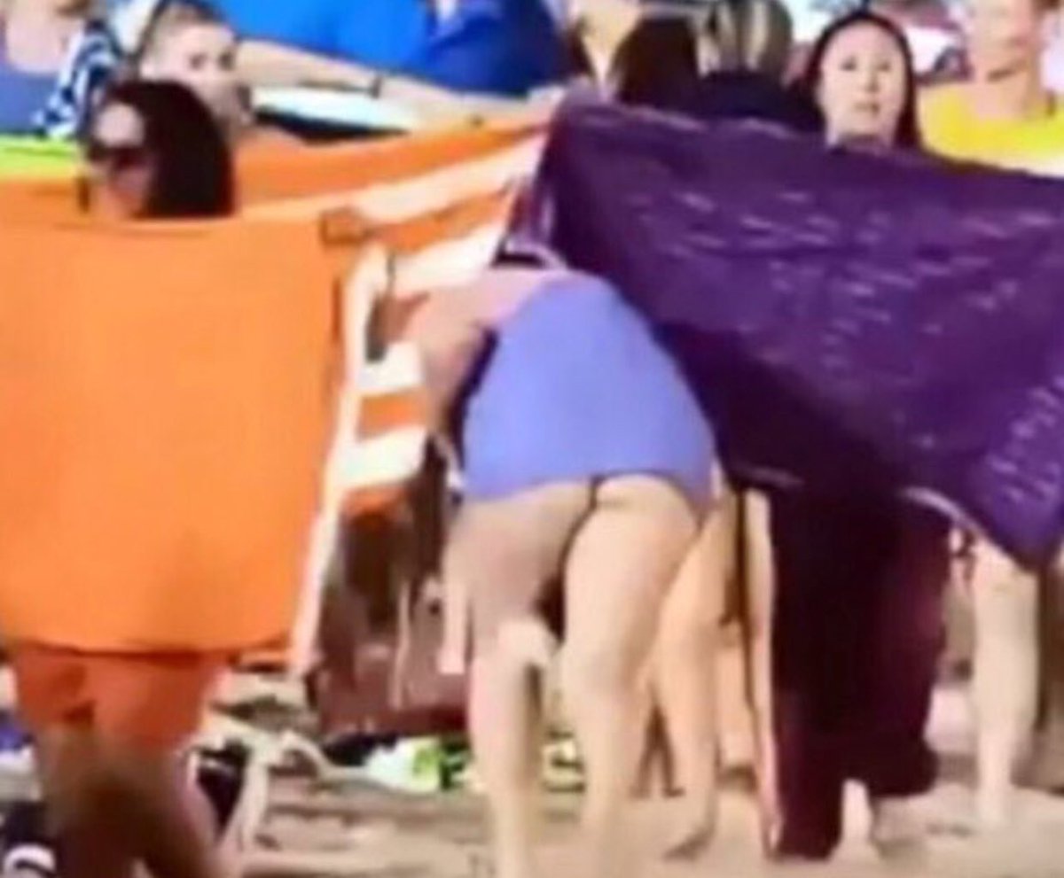 Lost my car keys in the sand again. 
#gc2018 #OpeningCeremony