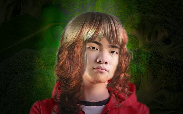Ografiii's tweet photo. Pour SKT - décevant lors de ce spring split - la réponse ne s'est pas faite attendre : Faker va être remplacé par une jeune coréenne talentueuse. D'après notre source, elle adore le brocoli. "Faker était bien overrated" confesse le coach, dépité.
#LCK https://t.co/bArghDKZYC
