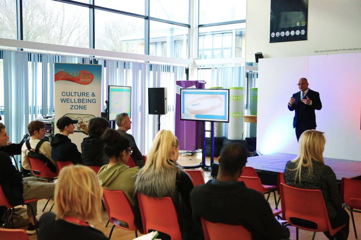 We recently went to <a href="/thecreativeexpo/">Creative Expo</a> at the <a href="/Be_HSDC/">HSDC</a> with some of our students and we had plenty of fun. Here are some snaps of the day: flic.kr/s/aHsmd1Awd3 #CreativeExpo #CreativeExpo18 #Networking #Events #Hampshire