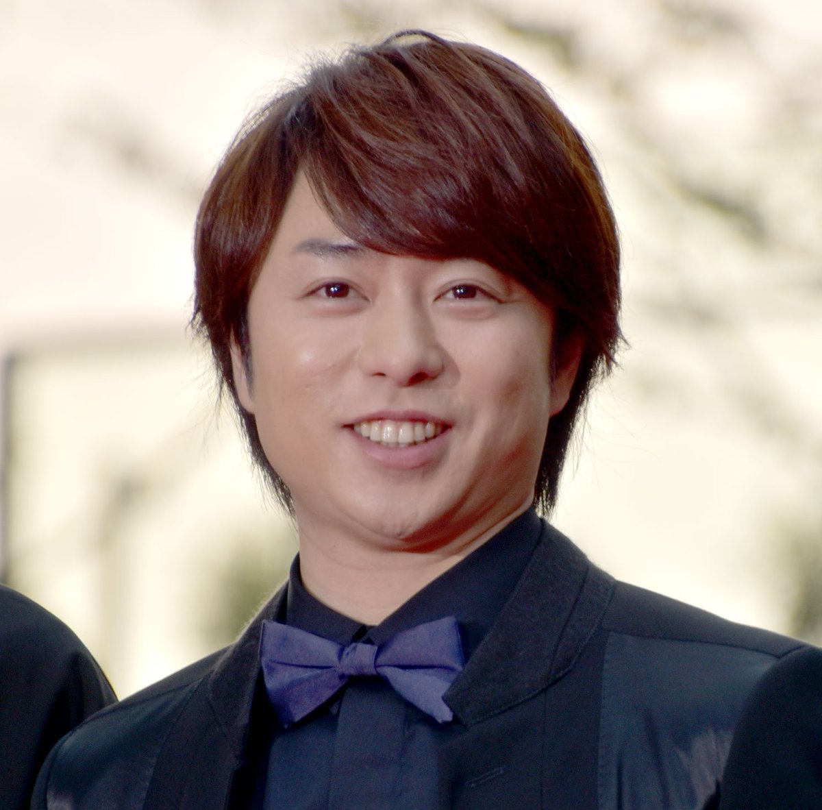 oricon's tweet photo. 櫻井翔、赤じゅうたん＆インタビュー攻勢で“外タレ気分”「高揚感でいっぱい」
https://t.co/zQyqg69VpN …

 #ジャニーズ #櫻井翔 #嵐 #映画 #ニュース https://t.co/MYQOfqhRBv