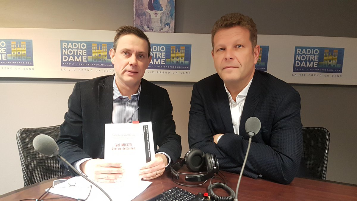 radionotredame's tweet photo. 🔊https://t.co/Pa2w3pd3bL
"Je suis passé par la colère, par des émotions extrêmement fortes durant ces 4 ans... Je ne peux plus supporter ce mensonge".
#GrandTémoin Ghyslain Wattrelos a perdu sa femme et 2 de ses enfants dans le #VolMH370 de la Malaysia Airlines. https://t.co/yKn21BuzNr