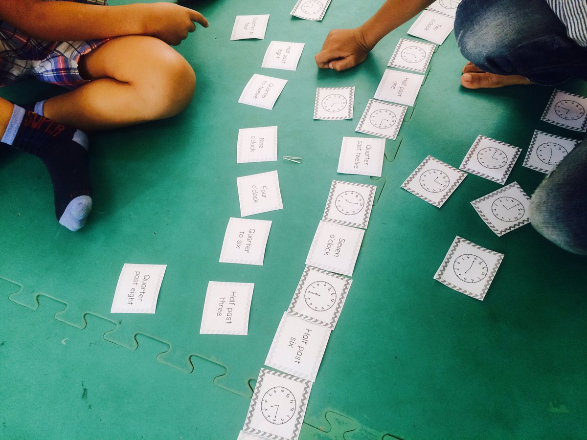 ej_amelia's tweet image. Y2 did a great job and teaching the y1s about quarter past/to through this game! #collabrativelearning #consolidation