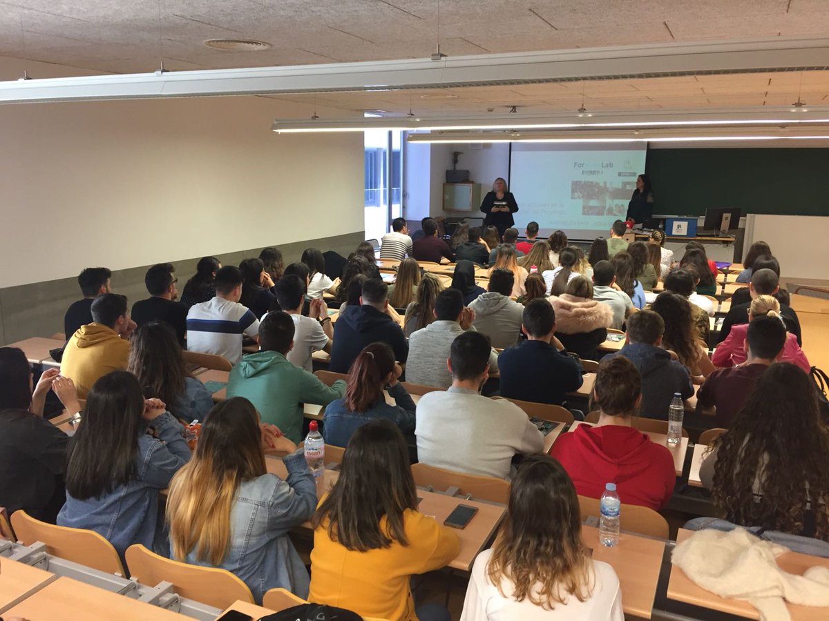 ForHumRRHH's tweet photo. Lleno absoluto en #ForhumLab: más de 80 personas participando del Taller Employer Branding y Engagement. https://t.co/fByoIpUmjT