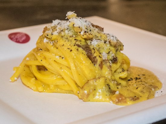 chememagno's tweet image. #PranzoalVolo? da #PastaChef street food gourmet potete gustare pasta fresca, fatta in casa con prodotti di eccellenza #BIO selezionati dagli Chef proprietari.
Non manca il menù per #Vegani e #Vegetariani.

Via Baccina 42, Roma