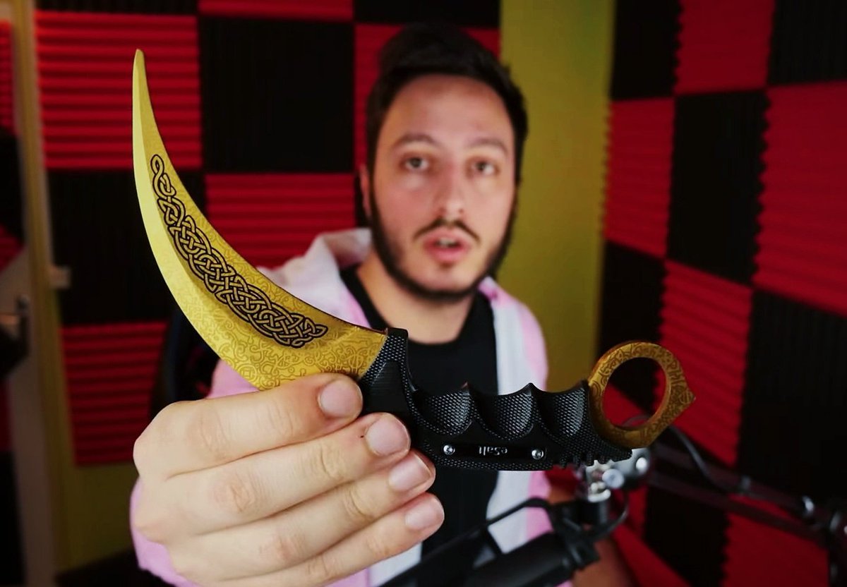 Roknarr's tweet image. J'ai reçu des couteaux IRL !

RT + FOLLOW @KnifyEu pour gagner le karambit lore ! Résultats dans 7 jours 

Vidéo : youtu.be/smZJ3-pf29w