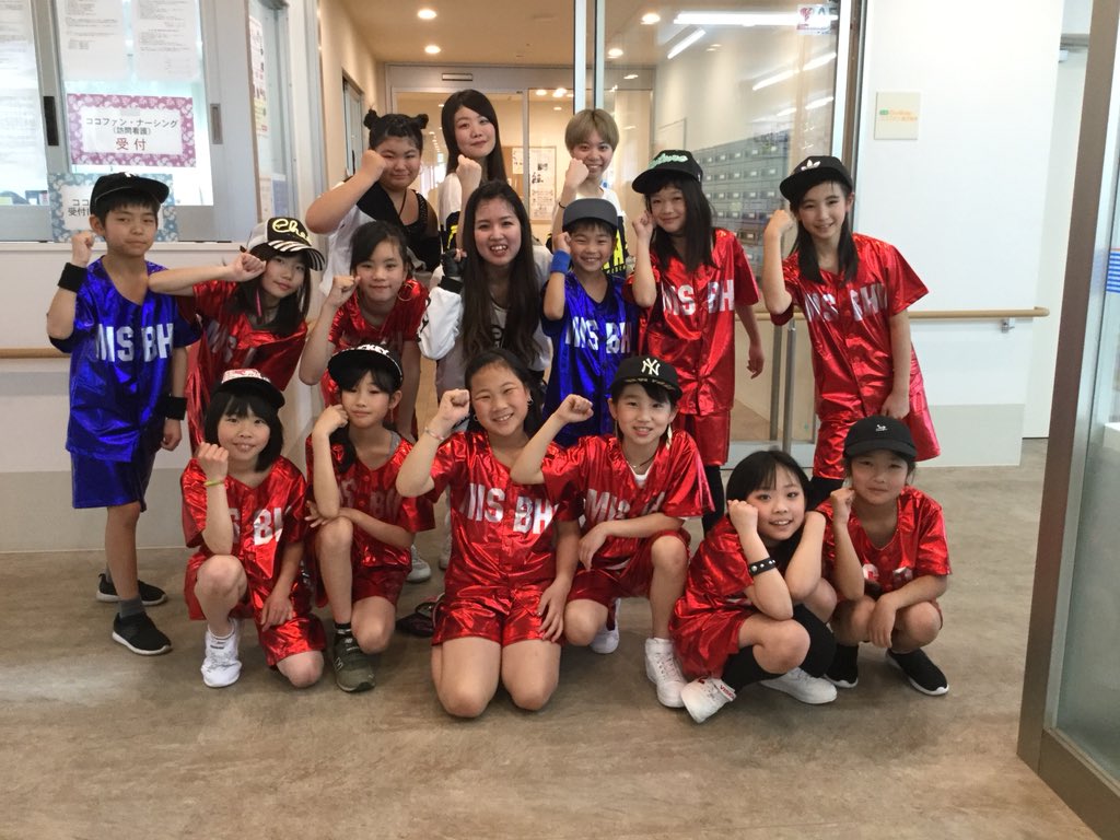 Miina1101's tweet photo. 無事発表会終了しました！
全員出れるかどうかわからない場面も数々ありながら本番は大成功でした！
生徒のみんなよく頑張った✨
保護者の皆様ご協力ありがとうございましたm(_ _)m https://t.co/pTLeIXslRY