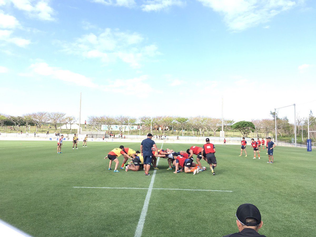 ザバス 公式アカウント Na Twitteru Nds沖縄キャンプ 連日 ウエイトトレーニング タックル練習などハードな練習が続いています 練習後はザバスプロテインを補給するのがルーティーンです Uでサポートした大学生選手が初の代表入り 朝食から 栄養フルコース型