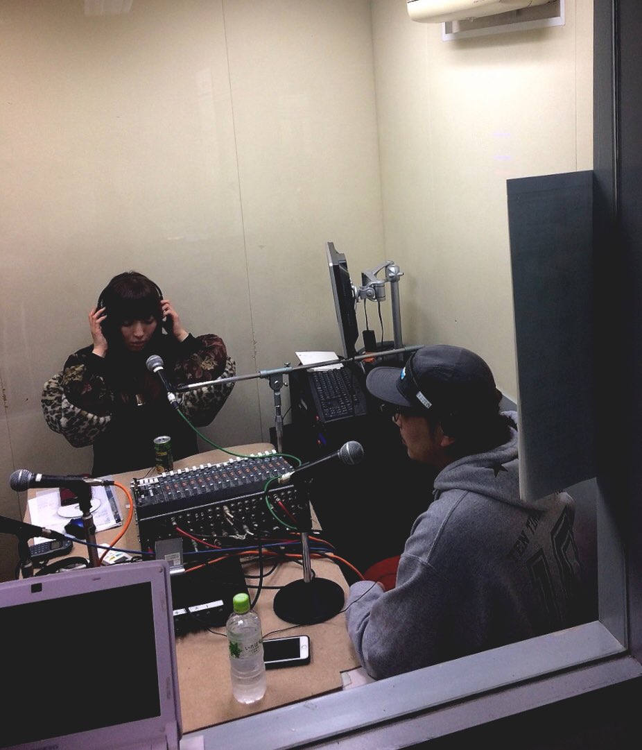 itachi_jpn's tweet photo. Today..
#LEGIT_STYLE_RADIO サンにオジャマシテマス🤙
.
#Music_Works #ラジオ
#仙台シティエフエム #RADIO3 
#ハルウララカ #春うらら #春うた
..
...
....
宮城県内で広域仙台都市圏(太平洋側)の方はFM 76.2MHzにて聴取可能で、県外の方は「ListenRadio」にてスマホアプリにて聴取可能です! https://t.co/R3MmFNK0t2